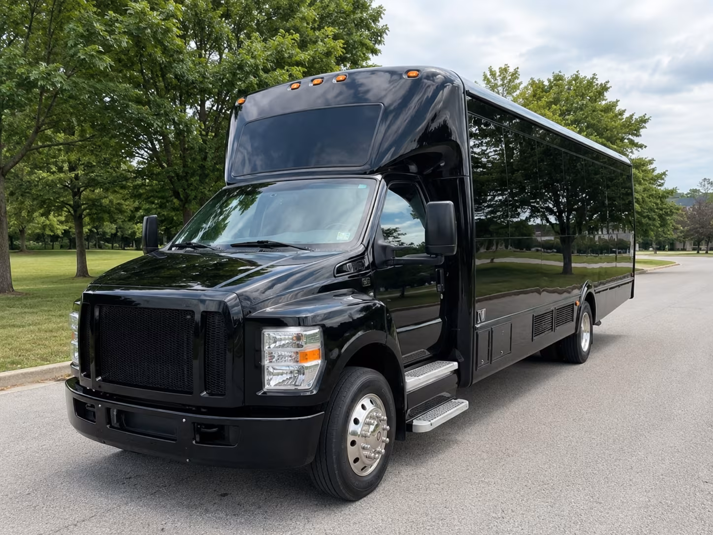 Rent a Bus to Eugene Airport