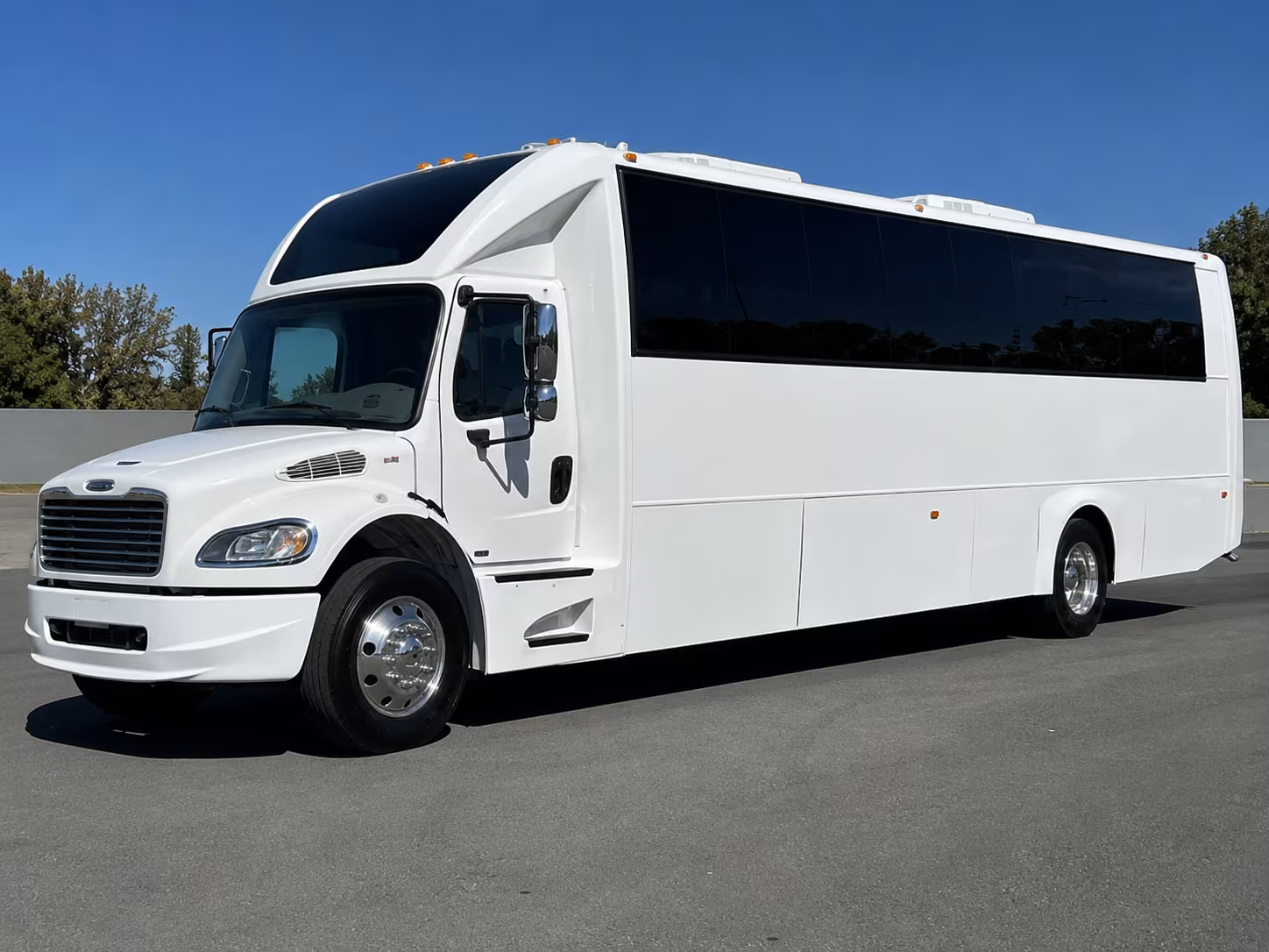 25 Passenger Party Bus