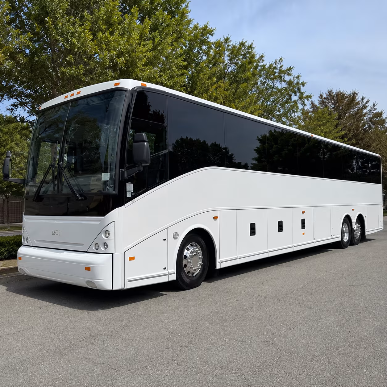 Eugene Airport Shuttle & Transportation party bus exterior