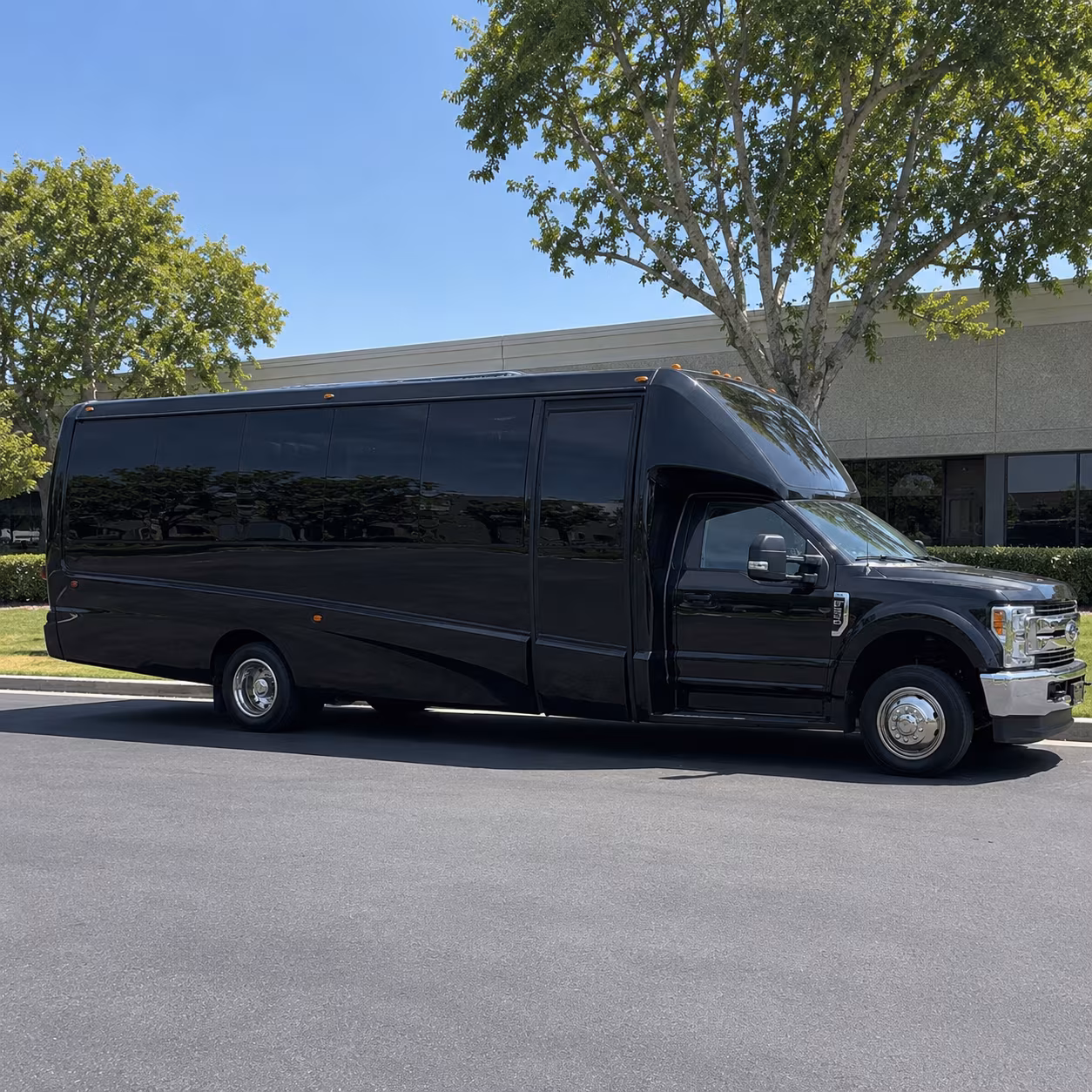 Eugene Birthday, Sweet 16, & Quinceañera Party Bus Rentals