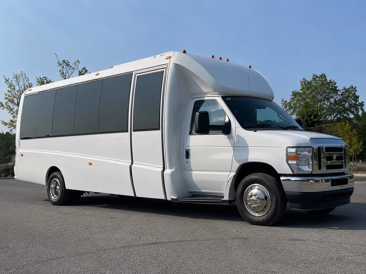 Eugene Prom & Homecoming Transportation party bus exterior