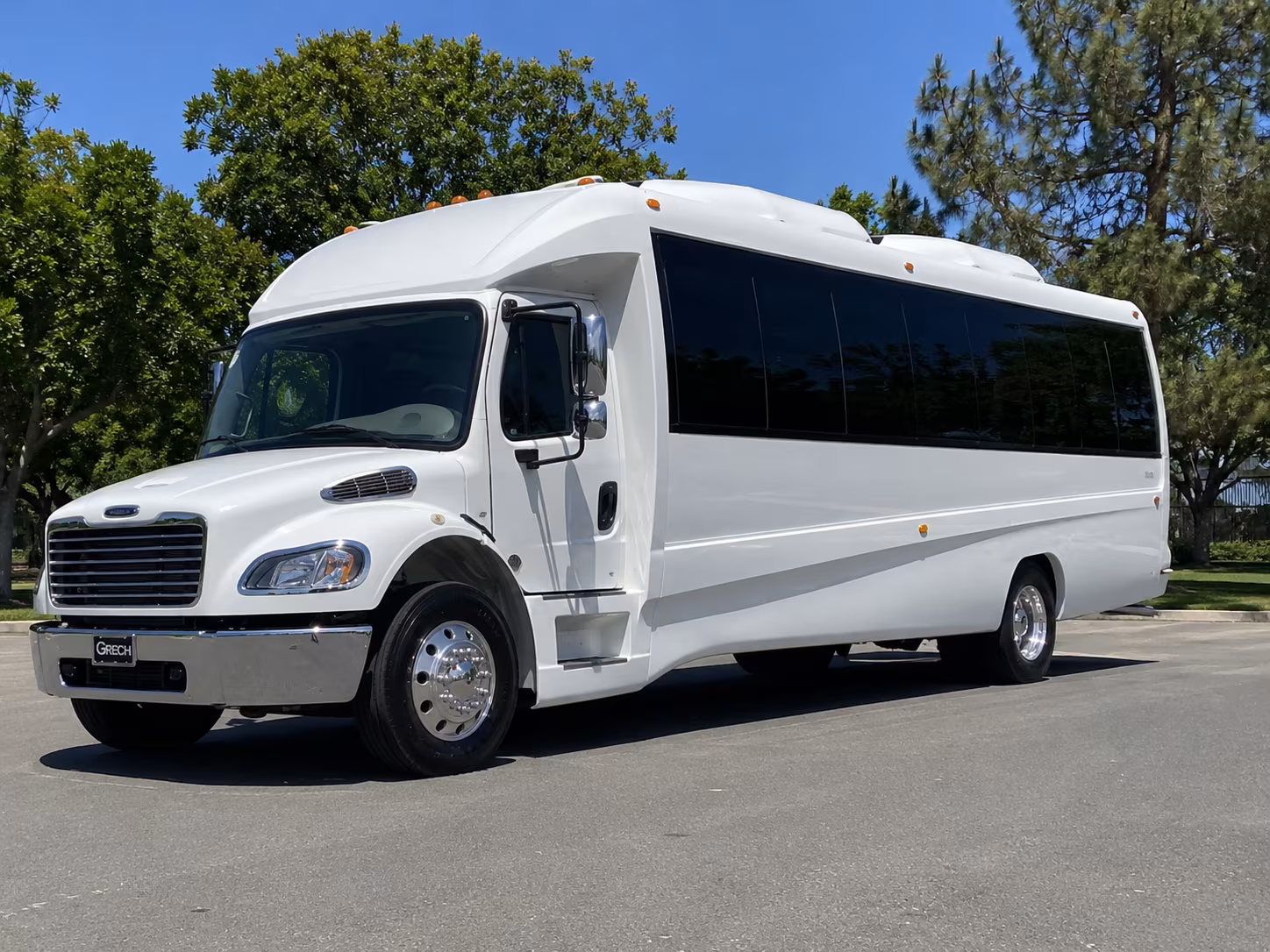 Springfield Birthday, Sweet 16, & Quinceañera Party Bus Rentals
